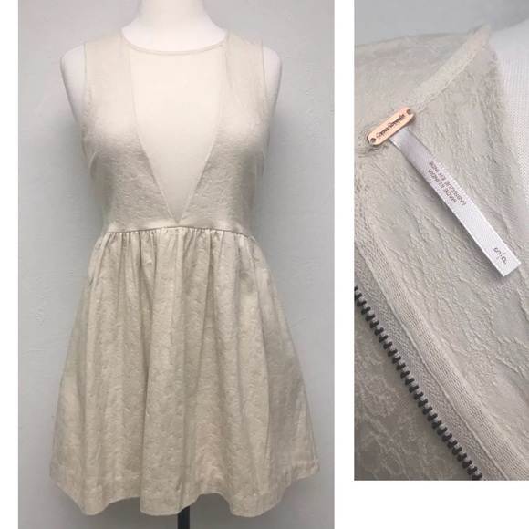 Free People Dresses & Skirts - Free People Ivory Stretch Dress Size S 4 Deep V Brocade Mini Floral Sleeveless